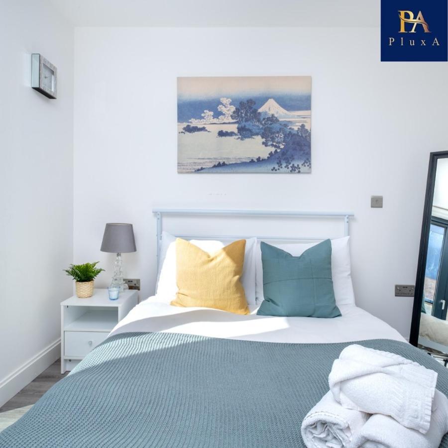 Pluxa Vivid Veranda Beautiful City Centre Apartment With Free Parking Birmingham Kültér fotó