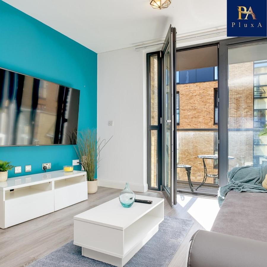Pluxa Vivid Veranda Beautiful City Centre Apartment With Free Parking Birmingham Kültér fotó