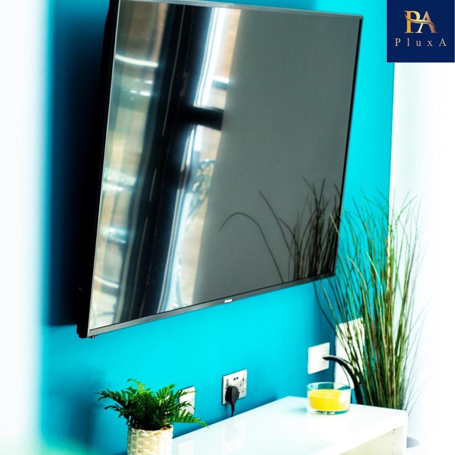 Pluxa Vivid Veranda Beautiful City Centre Apartment With Free Parking Birmingham Kültér fotó