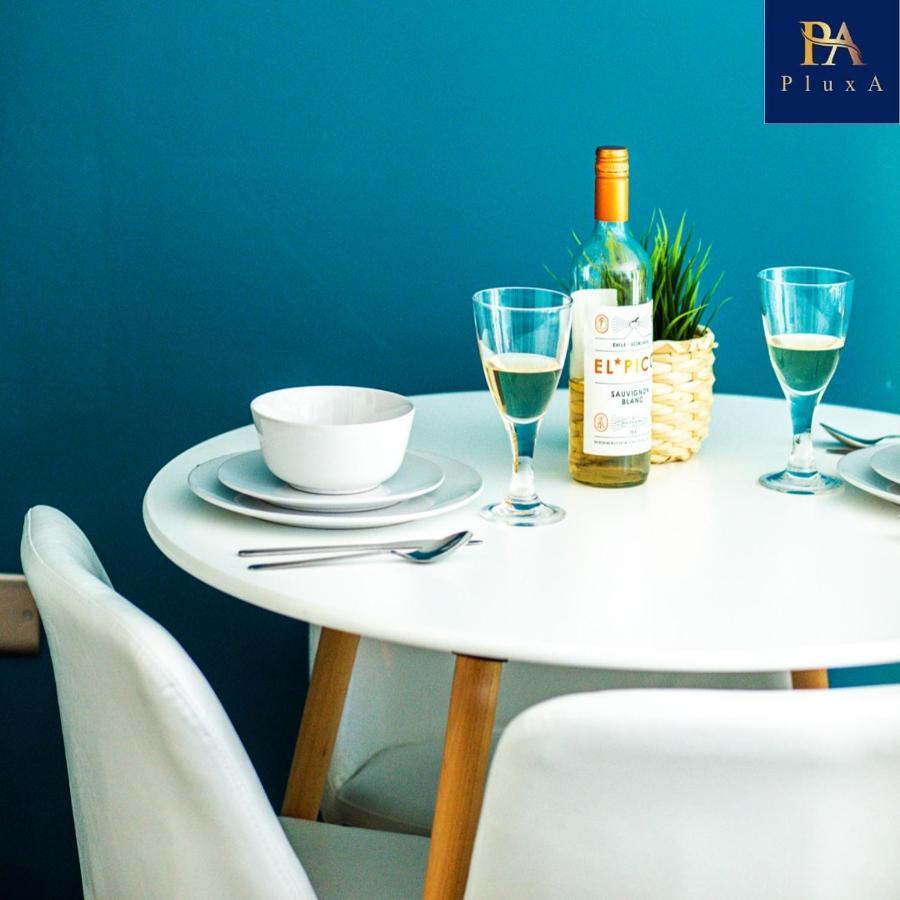Pluxa Vivid Veranda Beautiful City Centre Apartment With Free Parking Birmingham Kültér fotó